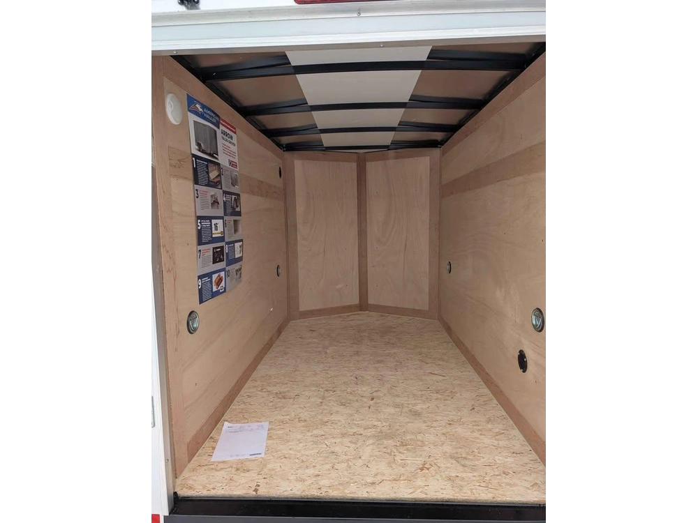 American Hauler Arrow 5 X 8 Vnose 2025 alt