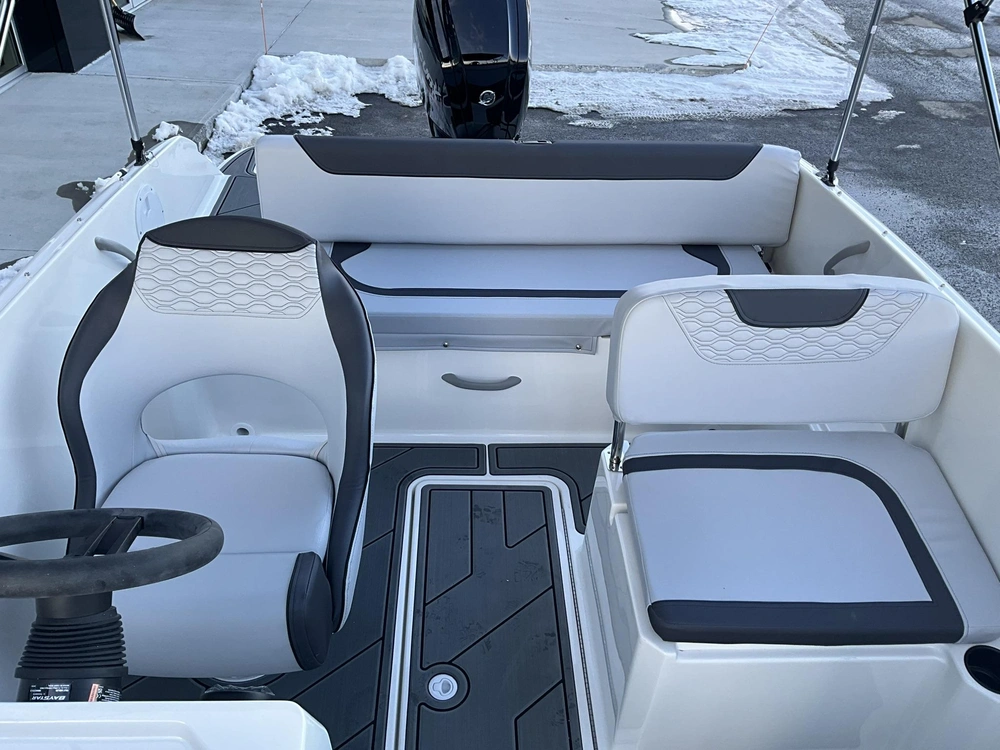 Bayliner M19 Element 2024 alt