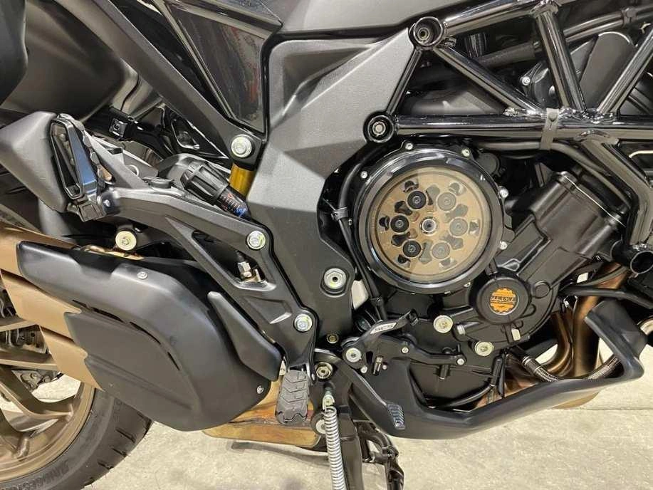 2023 Mv Agusta Turismo Veloce Lusso Scs alt