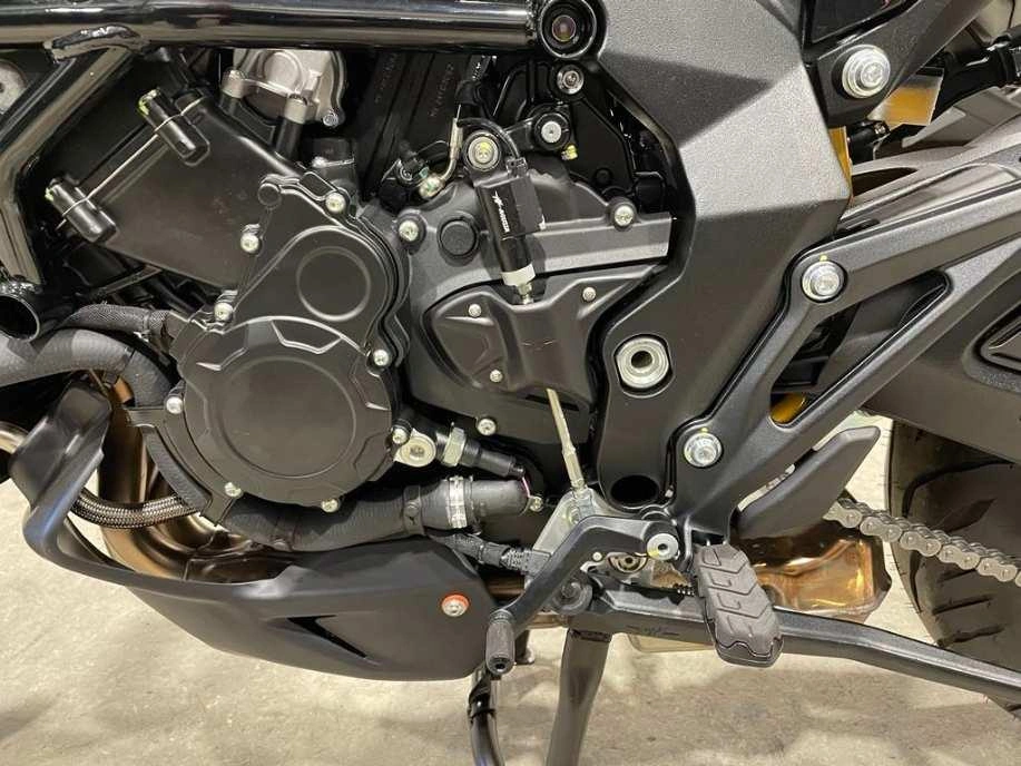 2023 Mv Agusta Turismo Veloce Lusso Scs alt