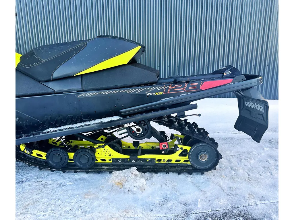Used 2015 Ski-Doo MXZ X-RS IRON DOG 800R in Kapuskasing - Raxfin