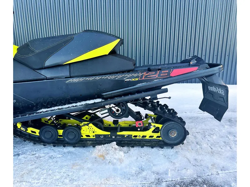 2015 Ski-Doo MXZ X-RS IRON DOG 800R