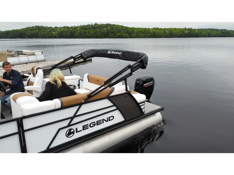 2023 Legend E23 DUAL LOUNGE BLUE