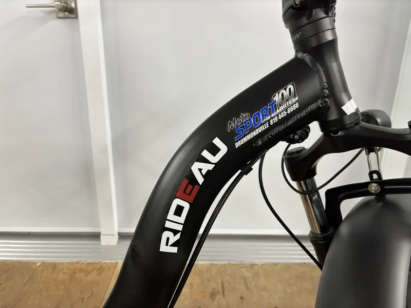 2023 SLANE RIDEAU VÉLO ÉLECTRIQUE