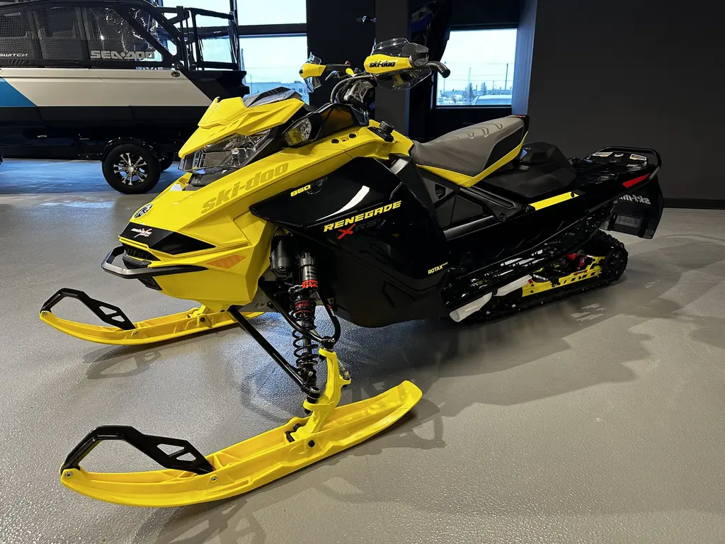 2022 Ski-Doo RENEGADE X-RS 850