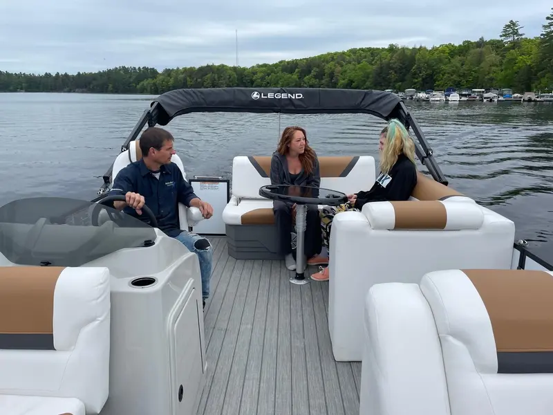 2023 Legend E23 DUAL LOUNGE BLUE