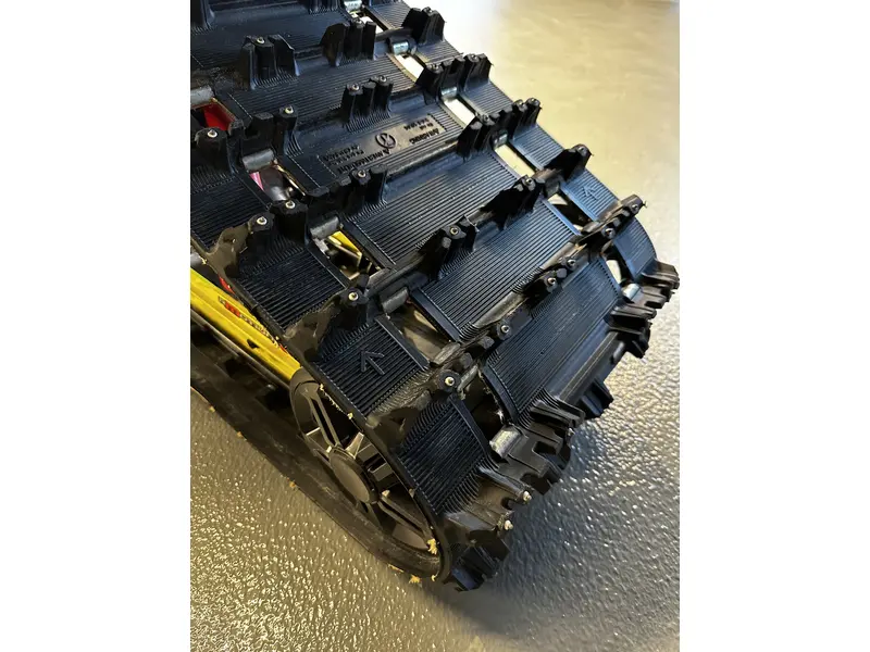 2022 Ski-Doo RENEGADE X-RS 850