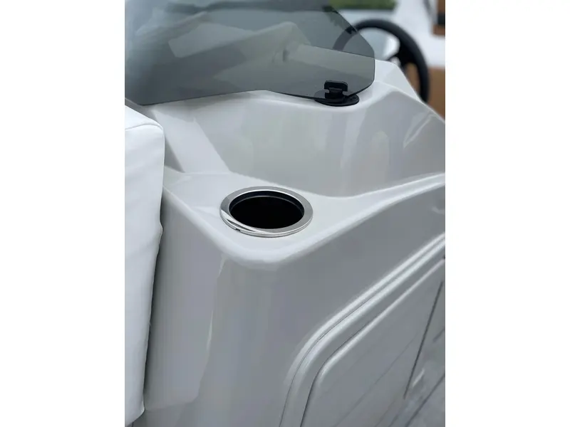 2023 Legend E23 DUAL LOUNGE BLUE