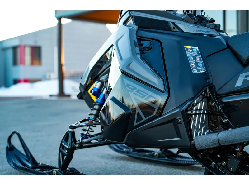 2024 Polaris 850 PRO RMK SLASH 155