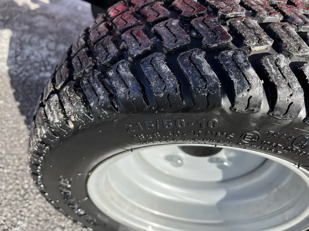 Mahindra Emax20S 2021