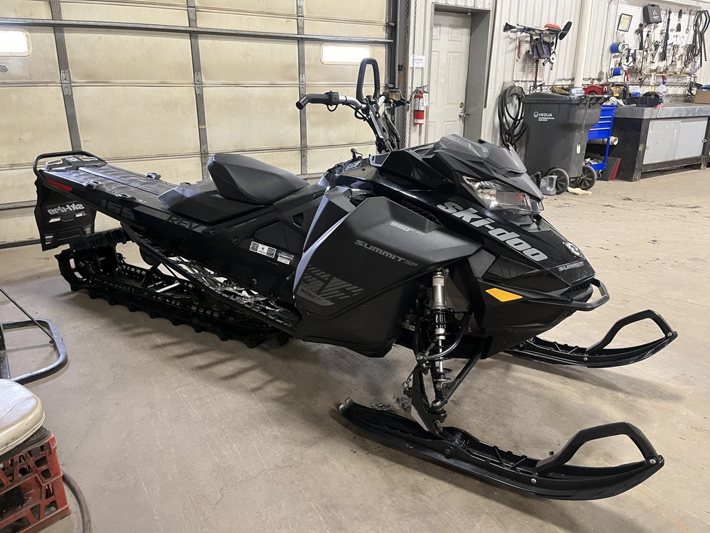 2020 Ski-doo Summit Sp 850/165 alt