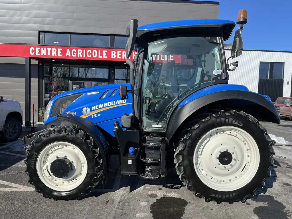 2021 New Holland  T5.130