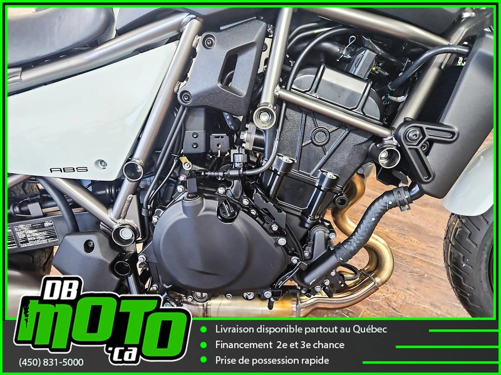 Kawasaki Eliminator Blanc Robotique ** Aucun Frais Caché ** 2024 alt