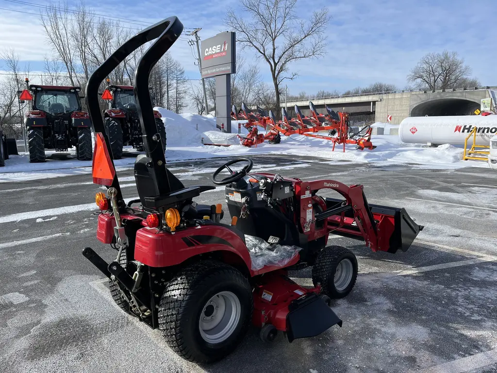 Mahindra Emax20S 2021
