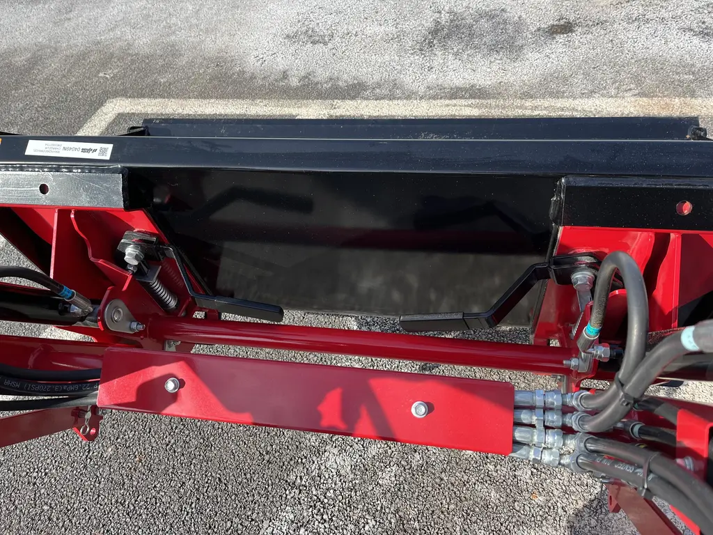 Mahindra Emax20S 2021