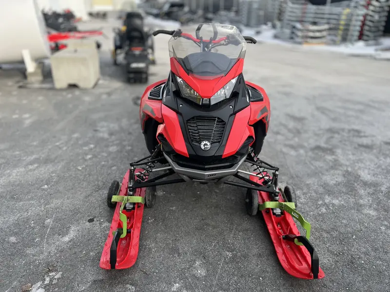2023 Lynx XTERRAIN BRUTAL 850 2.35 E