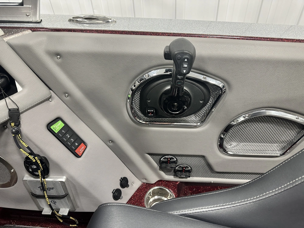 2022 Ranger 621 Pro Fs alt