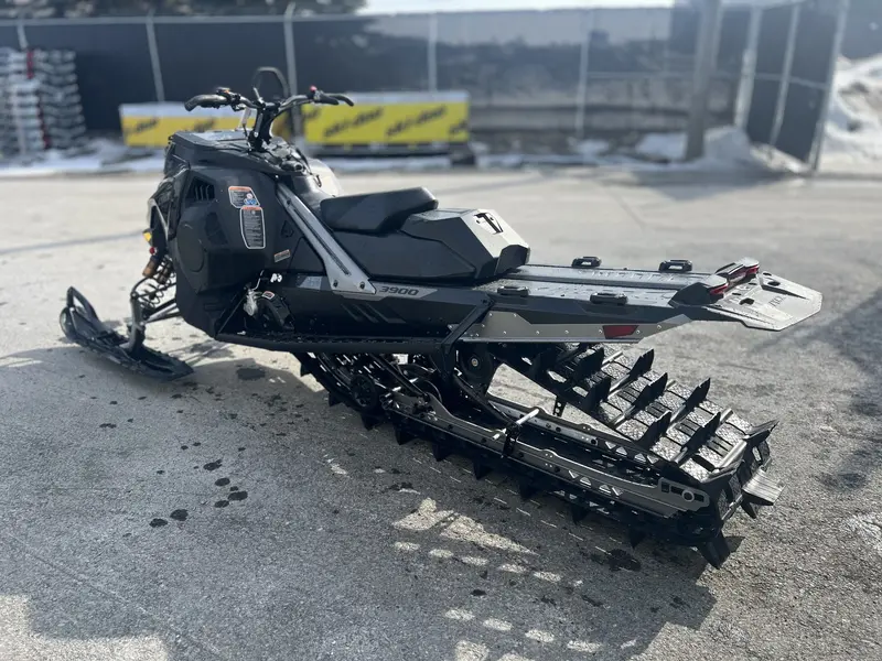 2024 Lynx SHREDDER 850 TURBO R 10.25" SCREEN