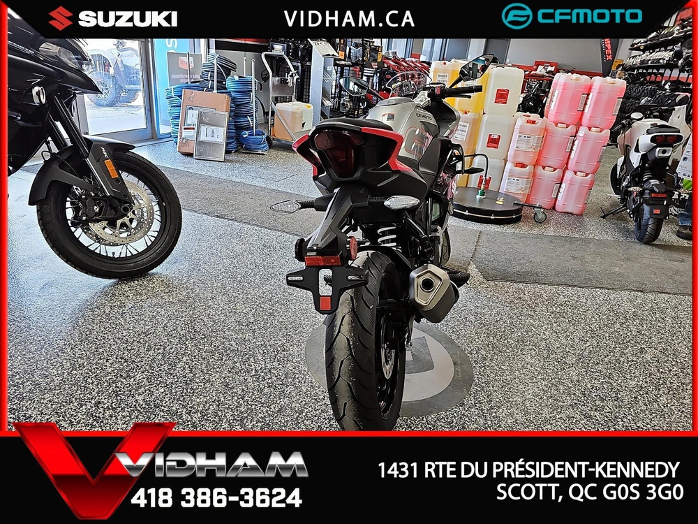 Cfmoto 300ss 2024 alt