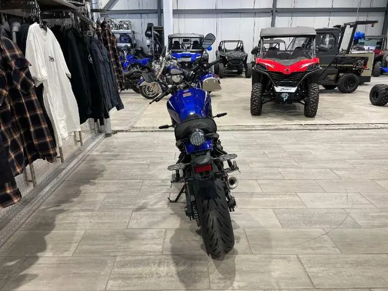 2024 Yamaha XSR700 thumbnail 5