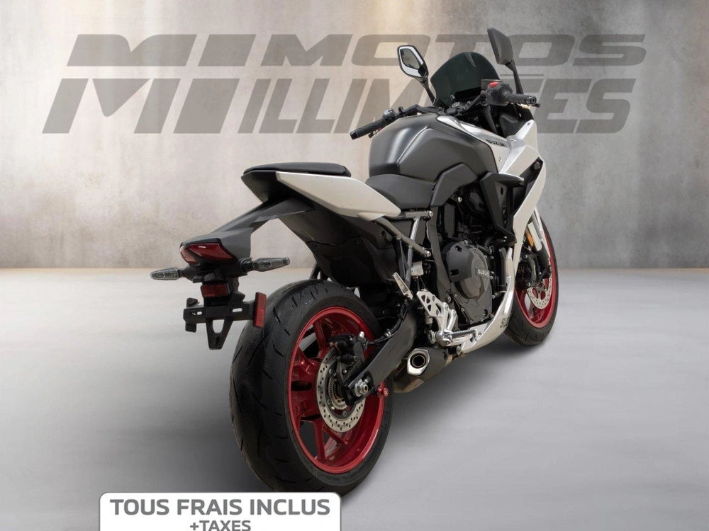 2024 Suzuki Gsx-8r alt