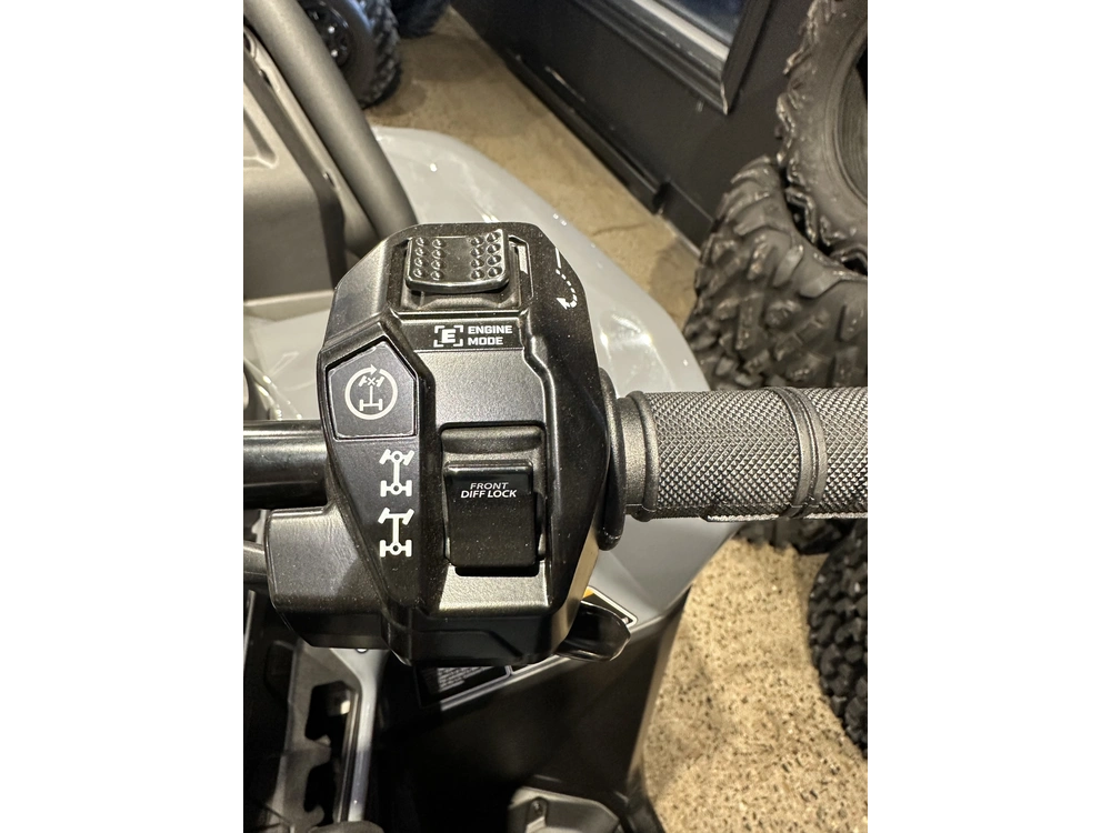 2026 Can-am Outlander Xmr 700 alt