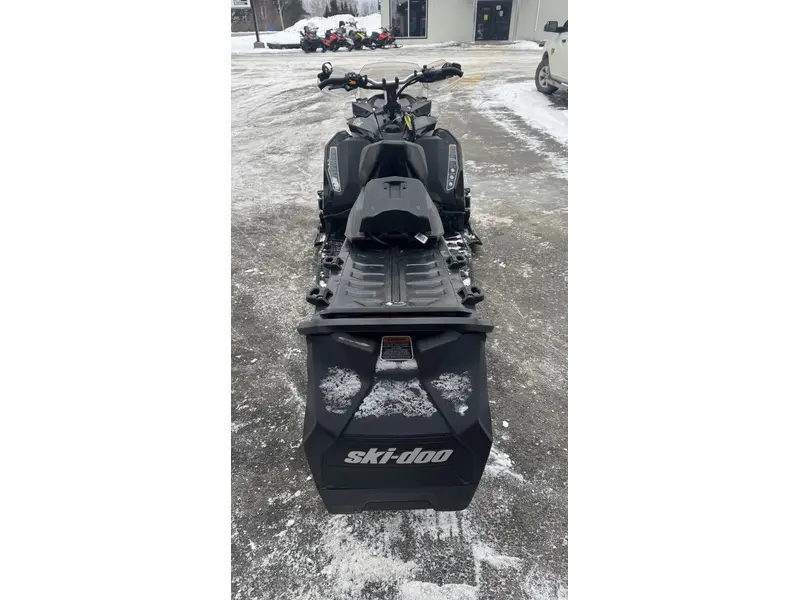 2017 Ski-Doo Renegade Adrenaline 850 e-tec