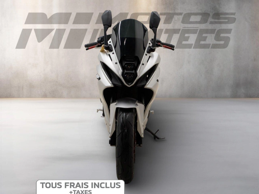 2024 Suzuki Gsx-8r alt