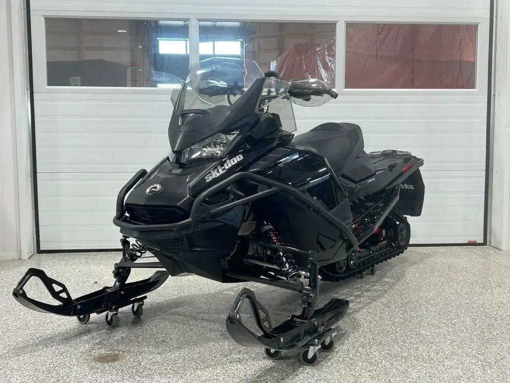 2022 Ski-Doo Renegade Adrenaline 900 T