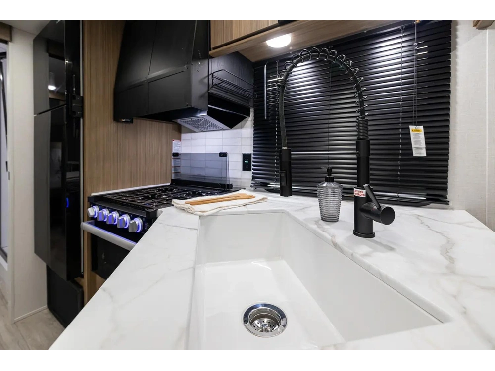 Forest River Wildwood 24rlxl 2026 alt