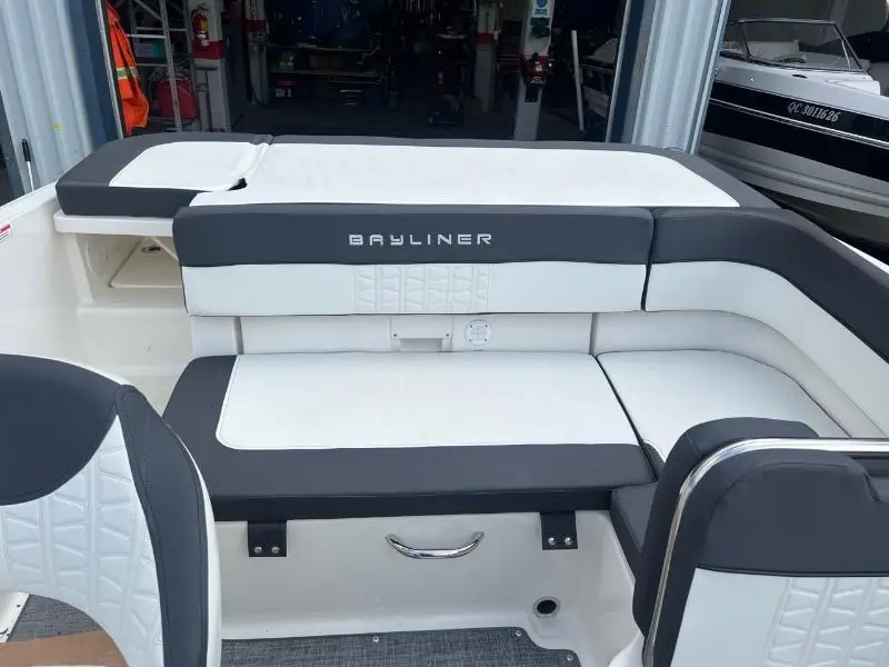 Bayliner BAYLINER VR5 2021