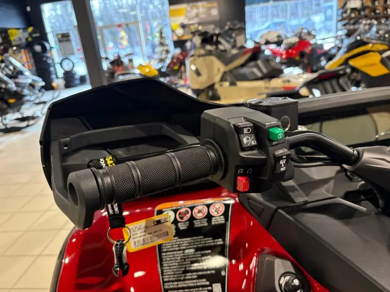 2025 Can-Am Outlander MAX XT 850