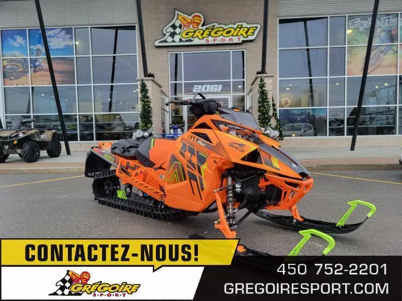 2022 Arctic Cat M 8000