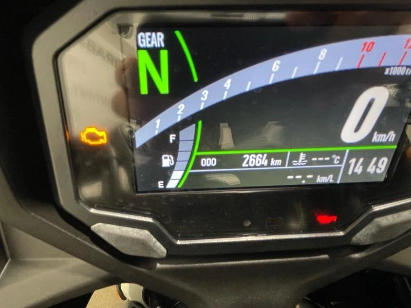 Kawasaki Ninja Ex 650 2022 alt