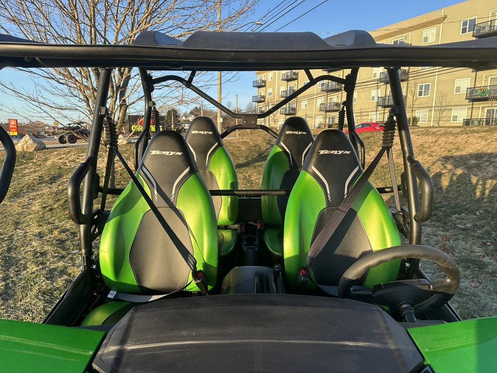 2025 Kawasaki Teryx 4 S Se alt