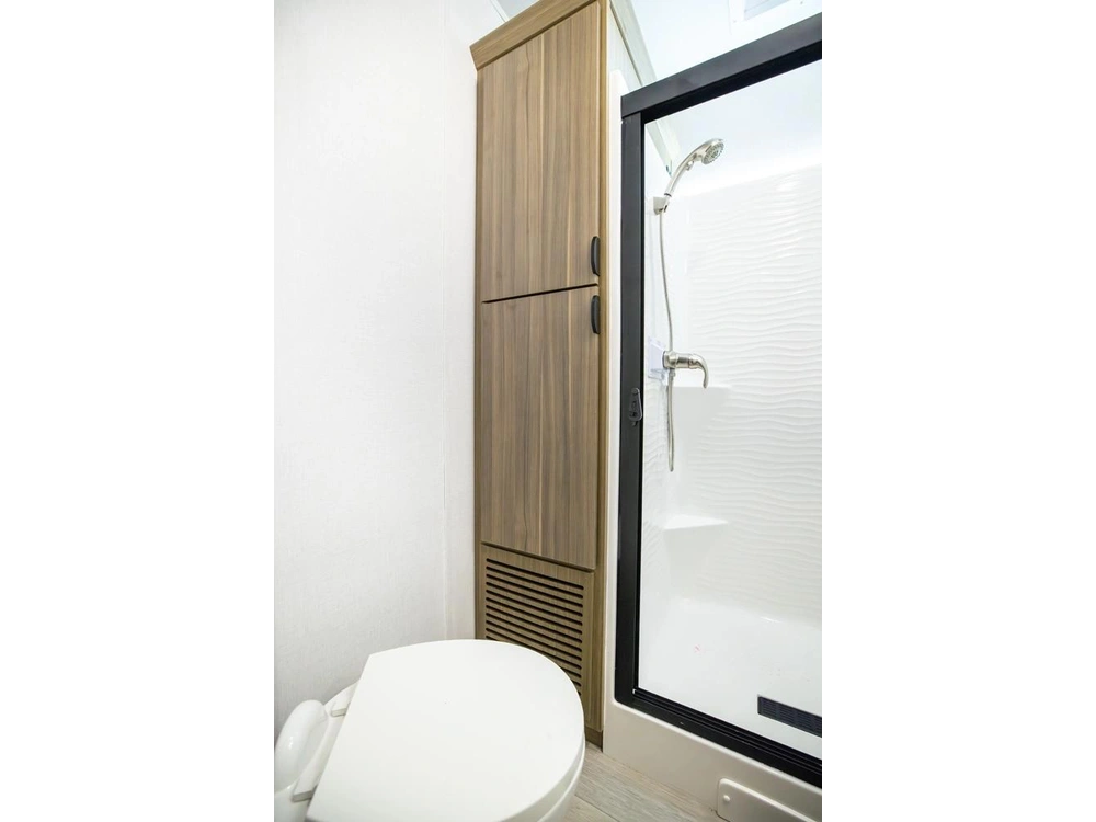 Forest River Wildwood 40rlb 2026 alt