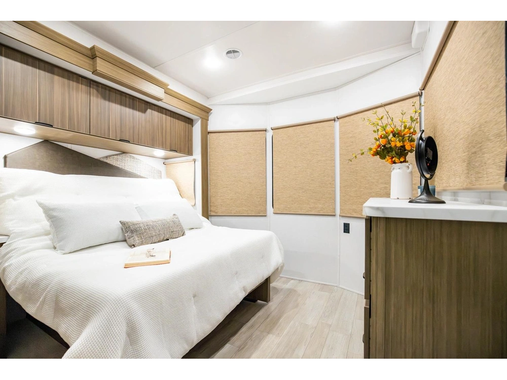 Forest River Wildwood 40rlb 2026 alt