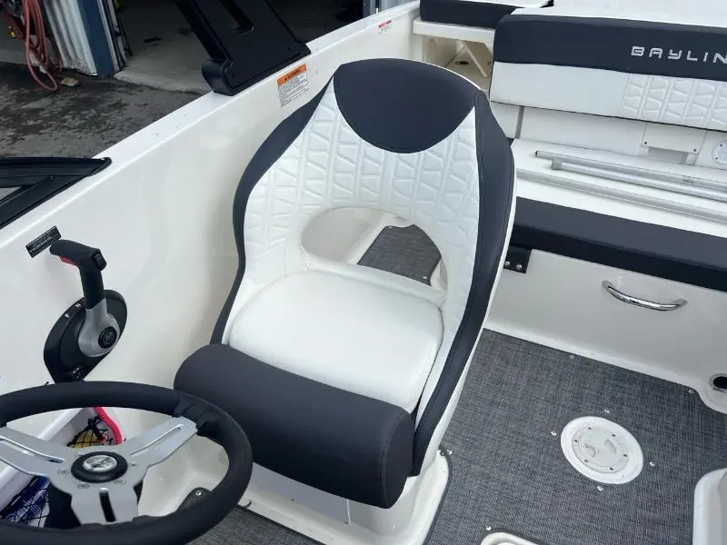 Bayliner BAYLINER VR5 2021