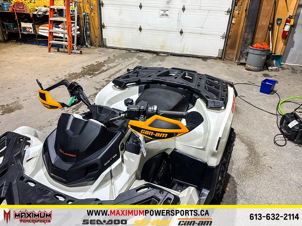 Can-am Outlander 2015 alt