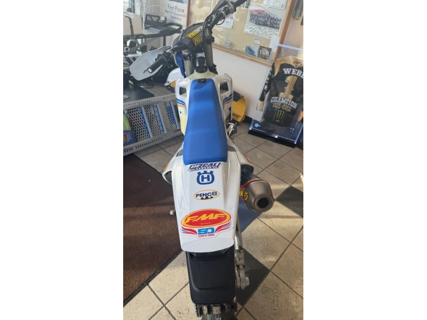 2025 Husqvarna Te 300 Heritage alt