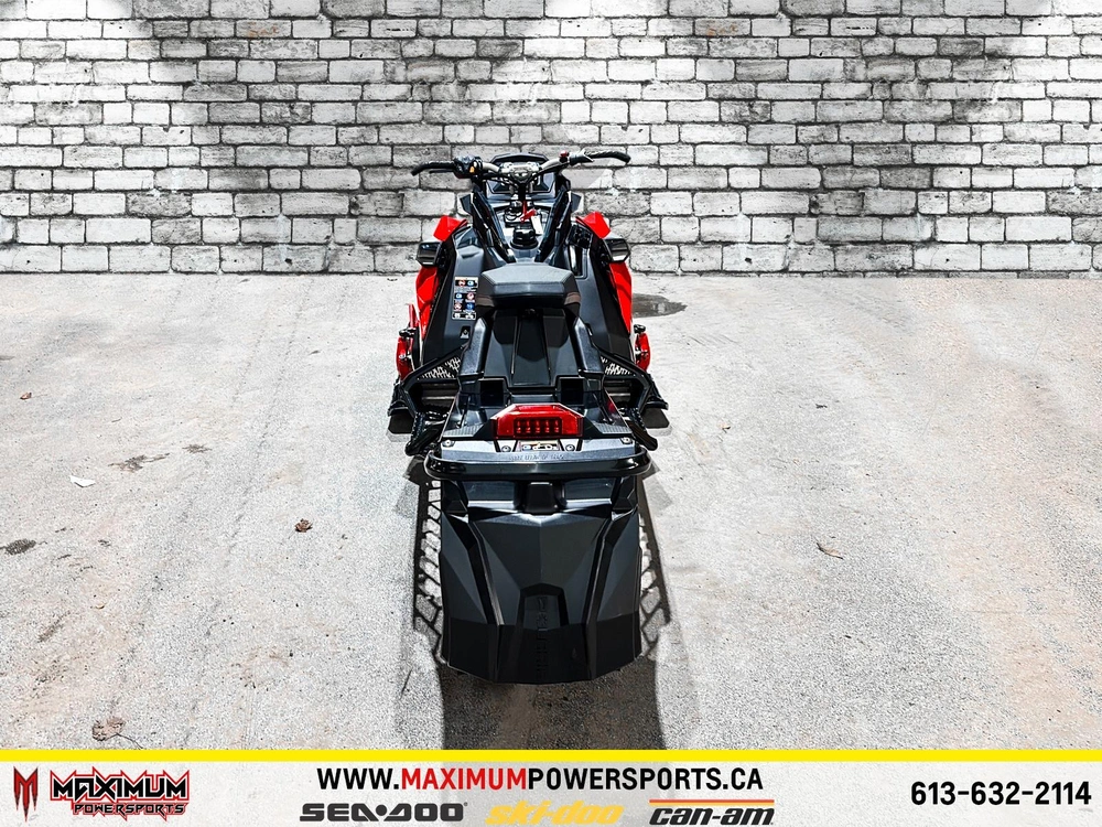 Polaris 650 Indy Matrix Xc 2021 alt