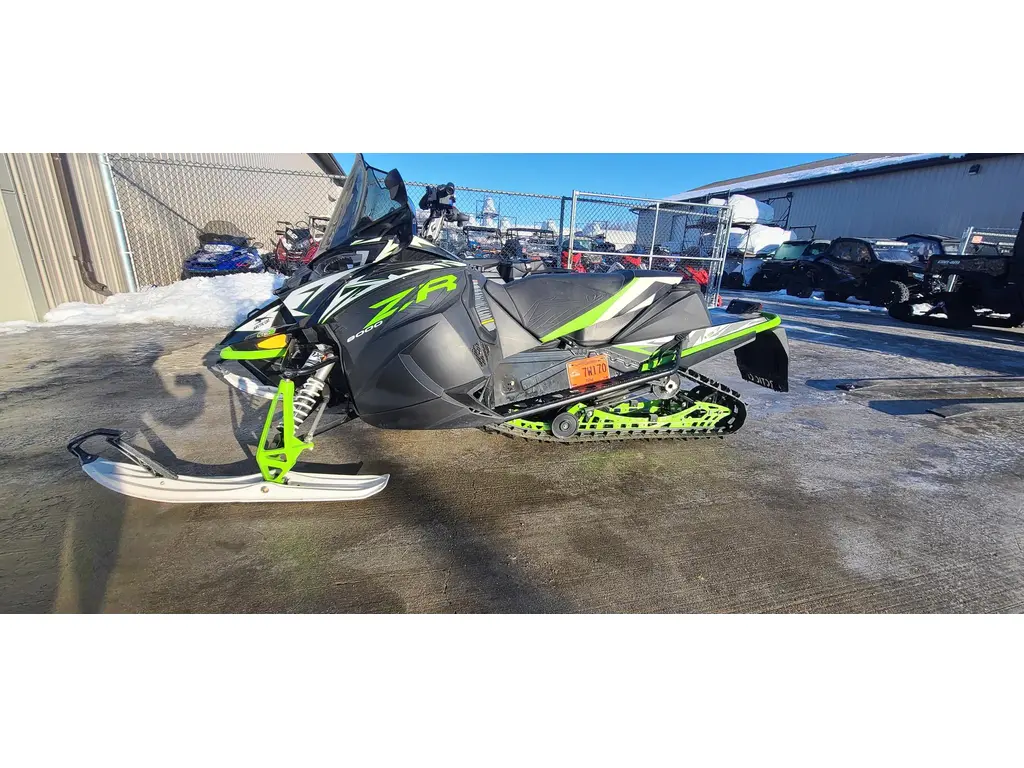 2018 Arctic Cat ZR8000 