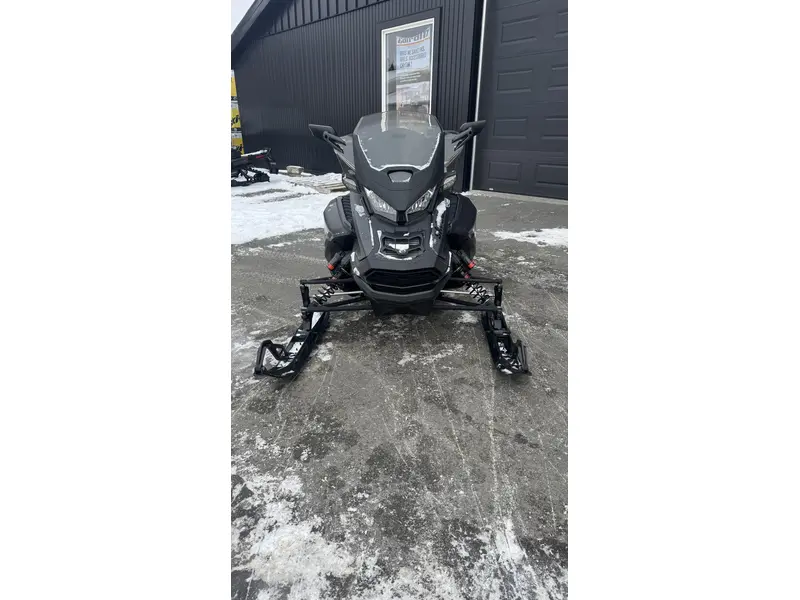 2022 Ski-Doo Mach-Z 900 Ace Turbo R