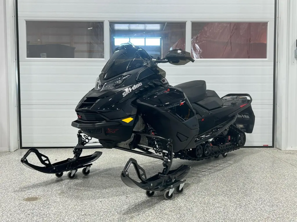 2024 Ski-Doo Renegade X 900r 10.25