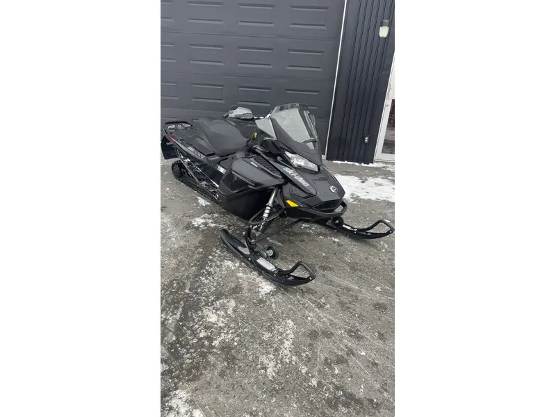 2021 Ski-Doo Renegade Adrenaline 900 Ace