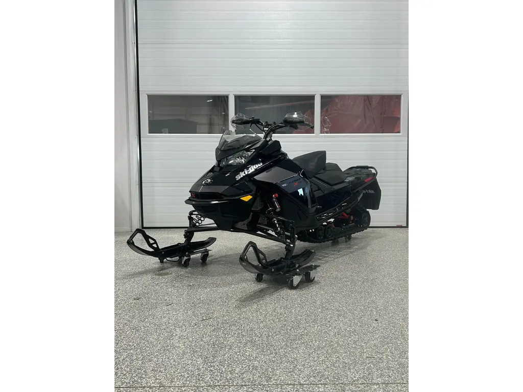 2021 Ski-Doo RENEGADE XRS 850