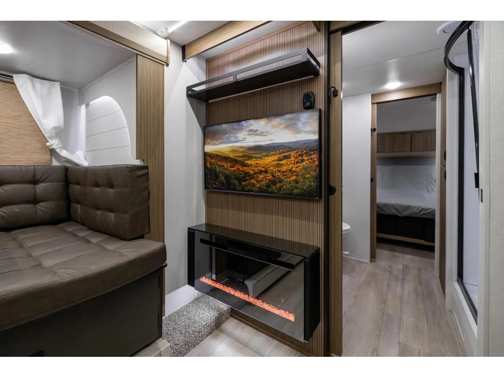 Forest River Wildwood 24rlxl 2026 alt