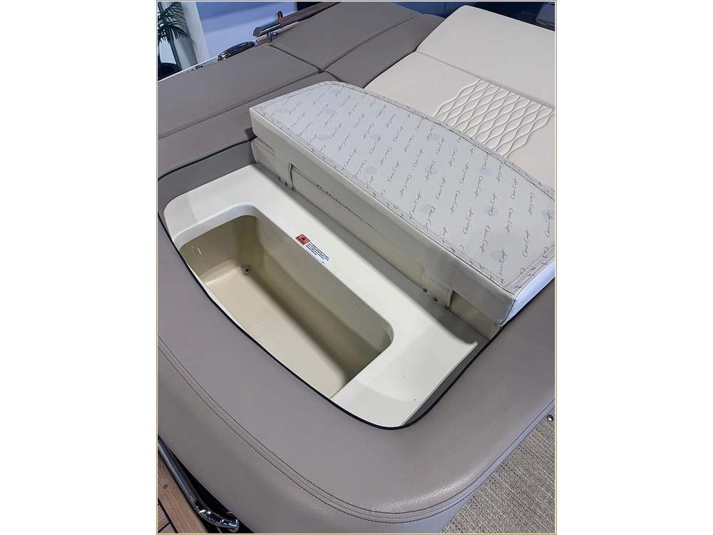 2025 Chris-craft Sportster 25 Mr Massive Price Drop alt