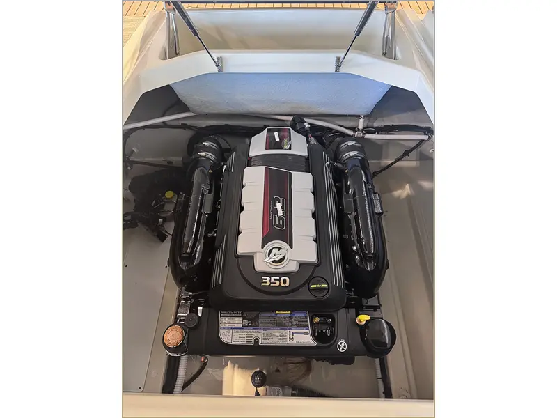 Chris-Craft Sportster 25 MR DISPLAY MODEL SPECIAL 2025