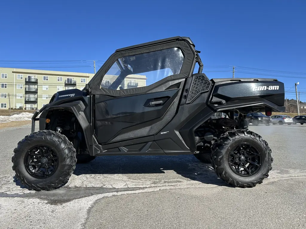 2022 Can-Am Commander XT 700